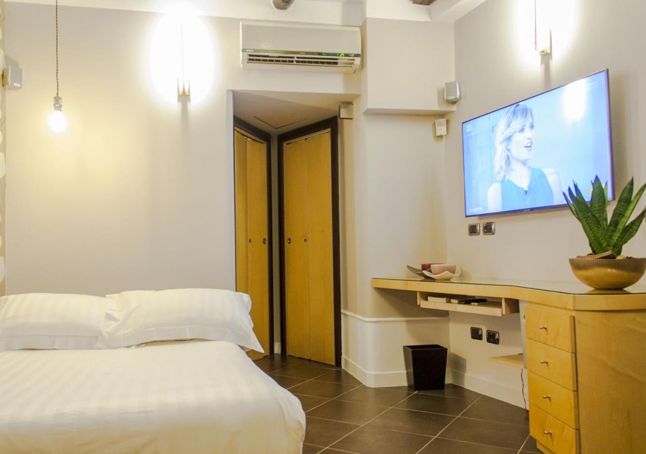Apartament Relais Santa Chiara Neapol Zewnętrze zdjęcie